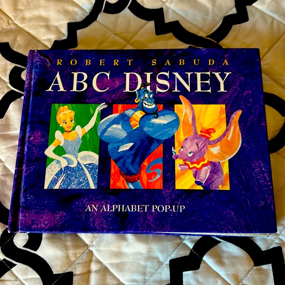 Robert Sabuda ABC Disney An Alaphabet Pop-Up Book